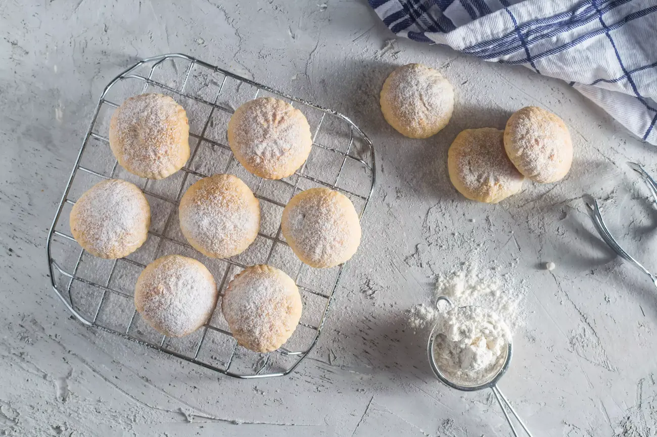 Blog Image for article Making Kahk pastries to celebrate Eid-al-fitr