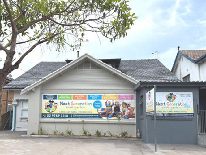 centre image